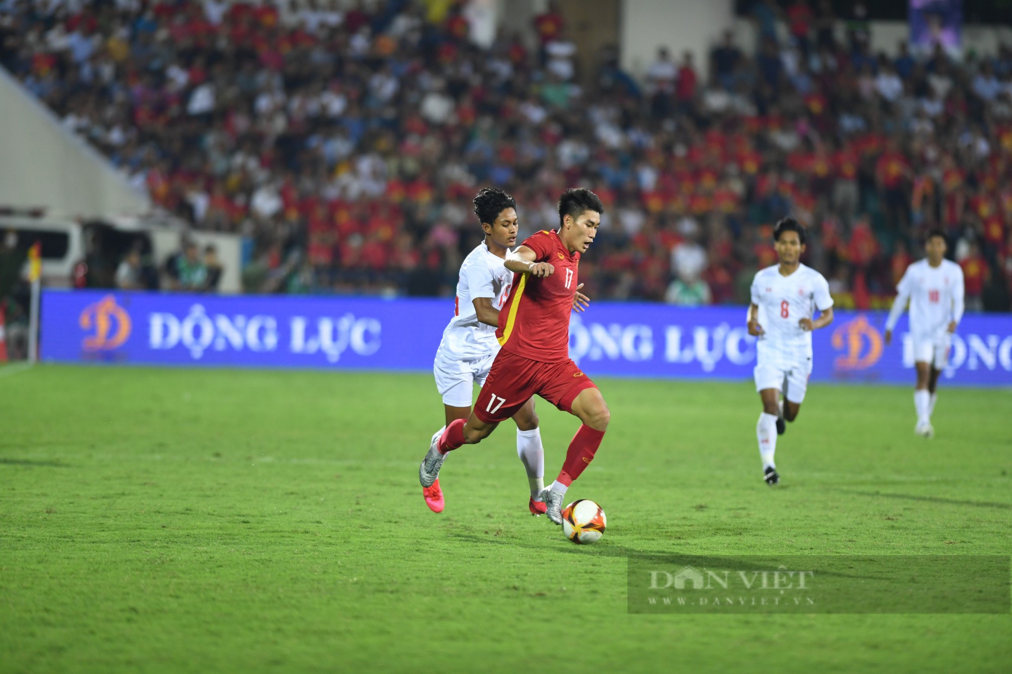 Tin sáng (14/5): CĐV Thái Lan ví U23 Việt Nam thi đấu như... Stoke City - Ảnh 1.