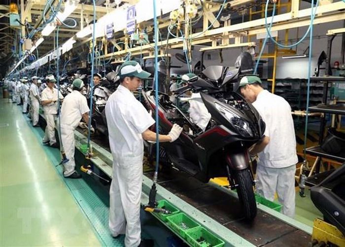 Sản lượng xe tay ga của Honda Việt Nam tháng 5 dự kiến giảm 73% - Ảnh 1.