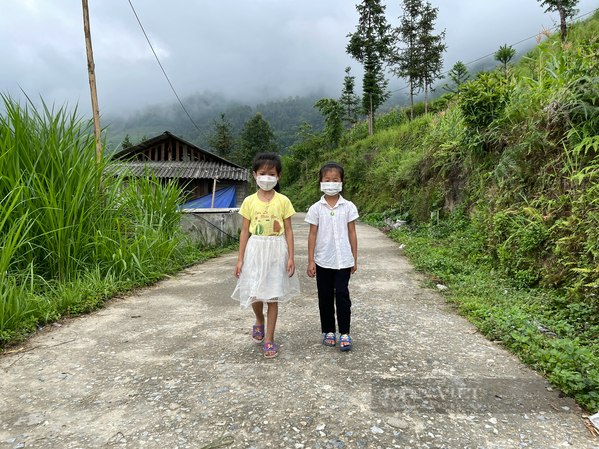 Khánh thành điểm trường Cốc Đông (Hà Giang): Bọn trẻ háo hức được đến trường - Ảnh 1.