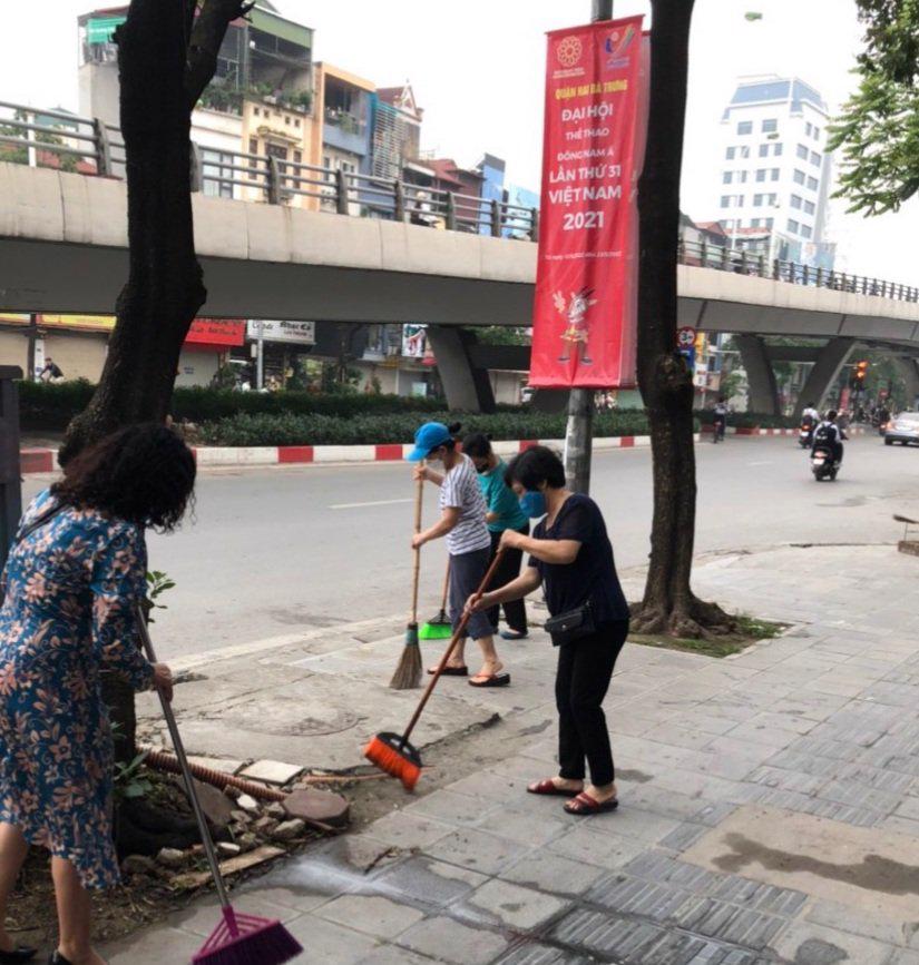 Quận Hai Bà Trưng (Hà Nội): Xử phạt hành chính lĩnh vực môi trường hơn 86 triệu đồng - Ảnh 1.