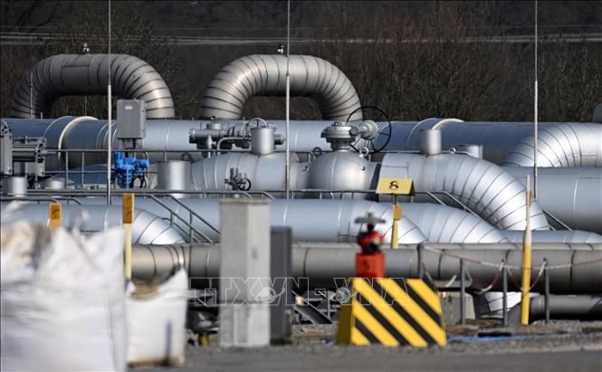 EU outlines plan to buy gas from Russia