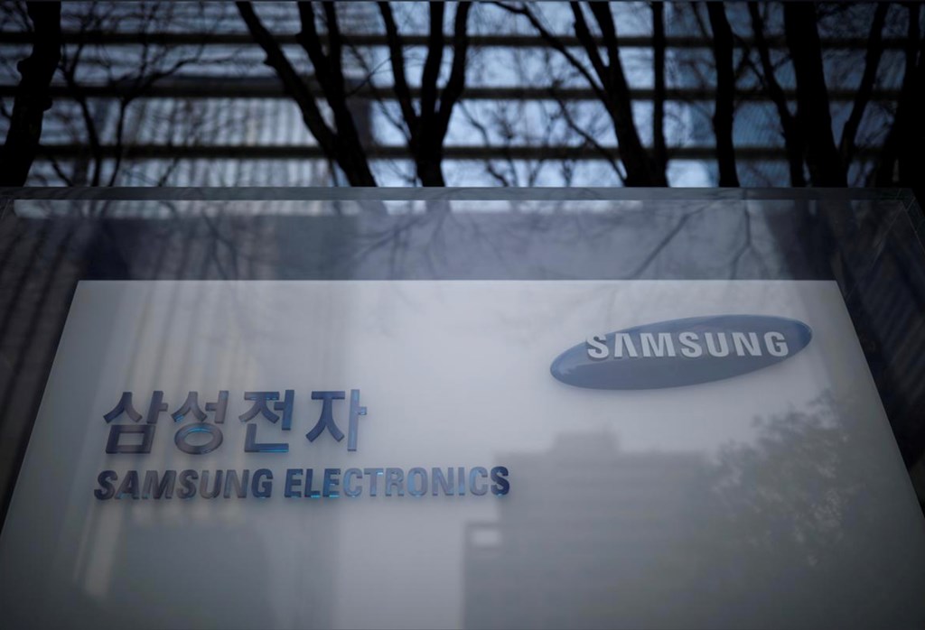Samsung cân nhắc tăng giá chip thêm 20% - Ảnh 1.