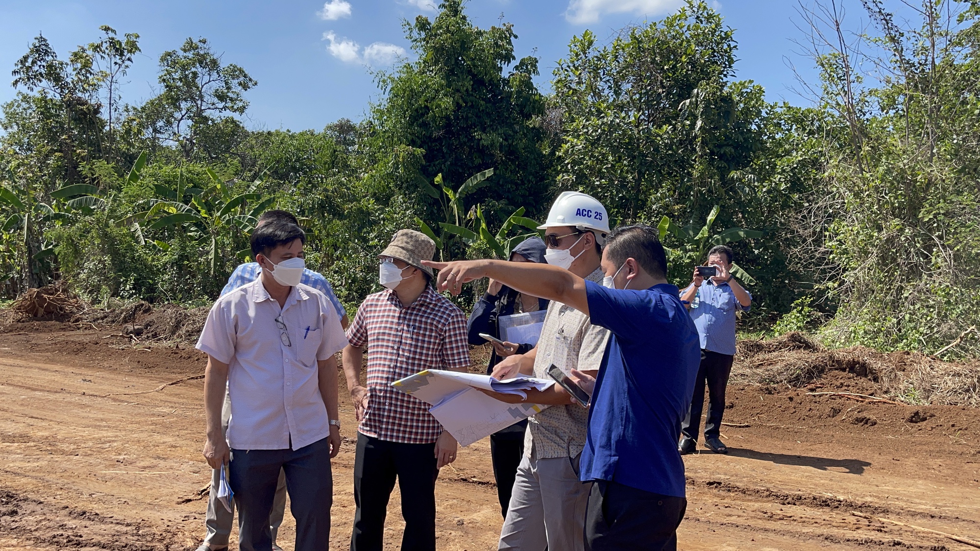 Sân bay Long Thành: Hàng trăm trường hợp chưa có phương án bồi thường, hỗ trợ do vướng... &quot;giấy tay&quot; - Ảnh 1.