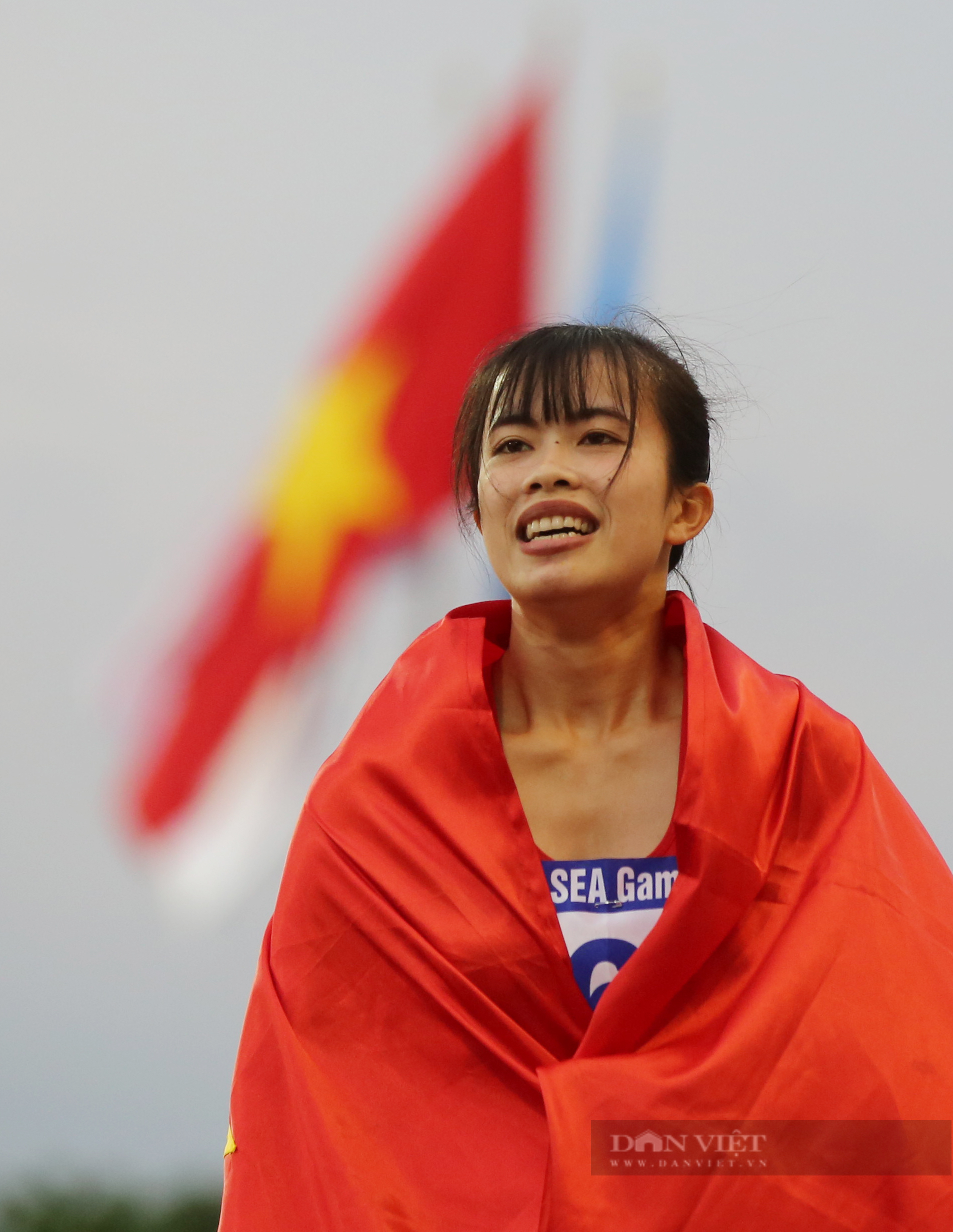 Hình ảnh Ngọc Hà vượt qua Thu Thảo 1 cm, giành HC vàng nhảy xa SEA Games 31 - Ảnh 7.