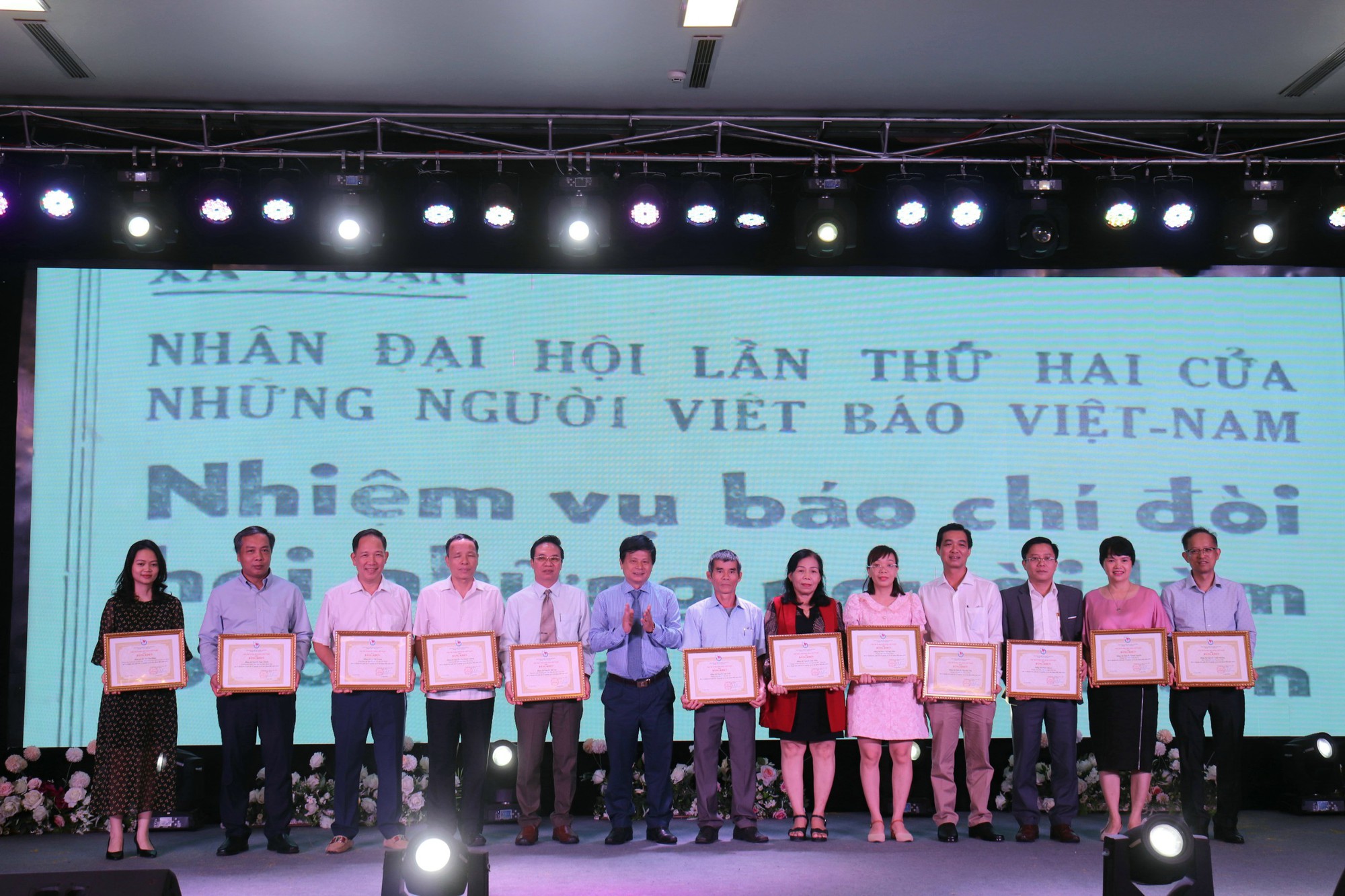 Hội nhà báo Việt Nam: Tiếp tục khẳng định bản lĩnh, trí tuệ và trách nhiệm của hội viên - Ảnh 5.