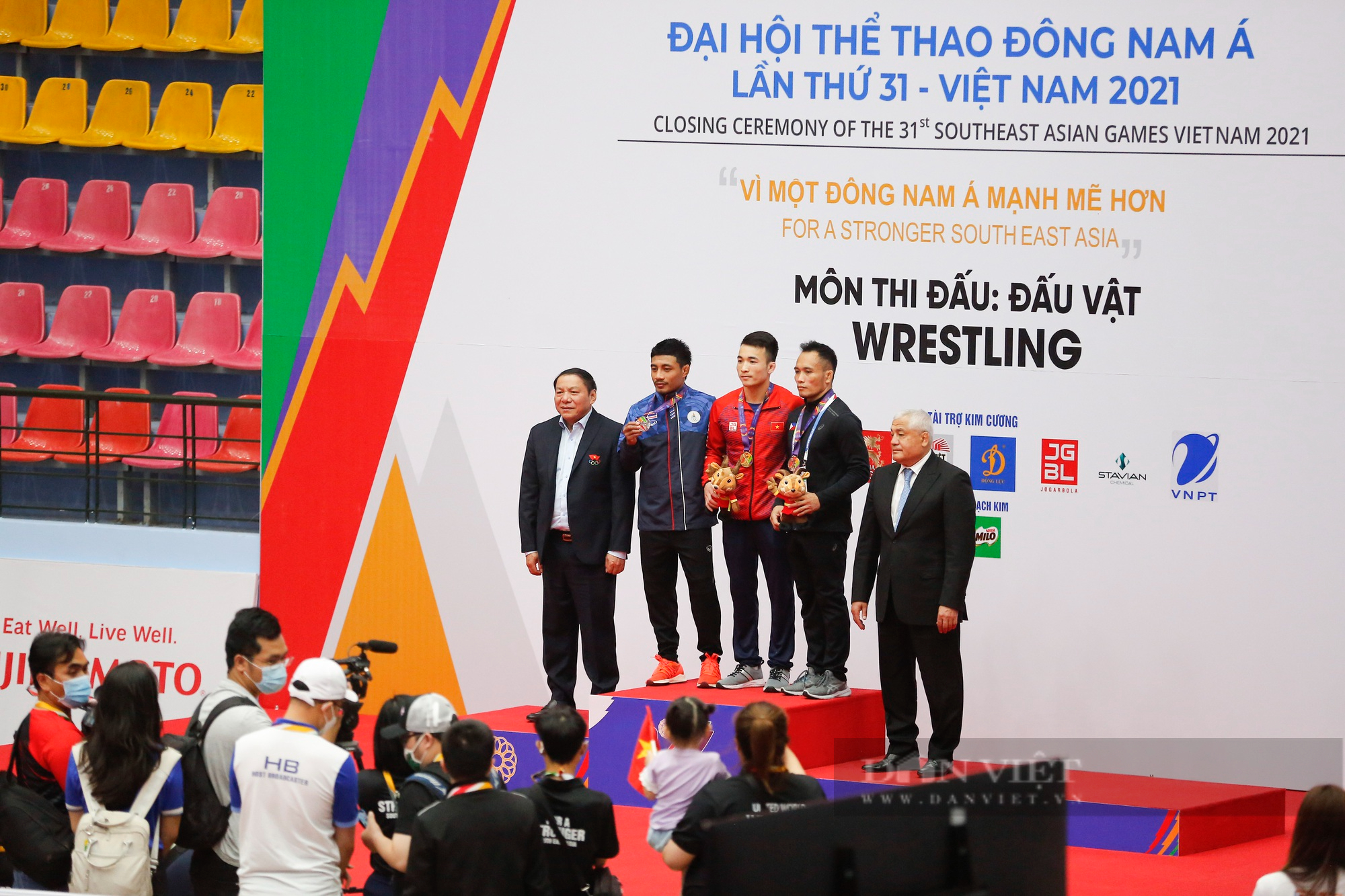 Vật Việt Nam giành 6 huy chương vàng trong ngày đầu ra quân - Ảnh 10.