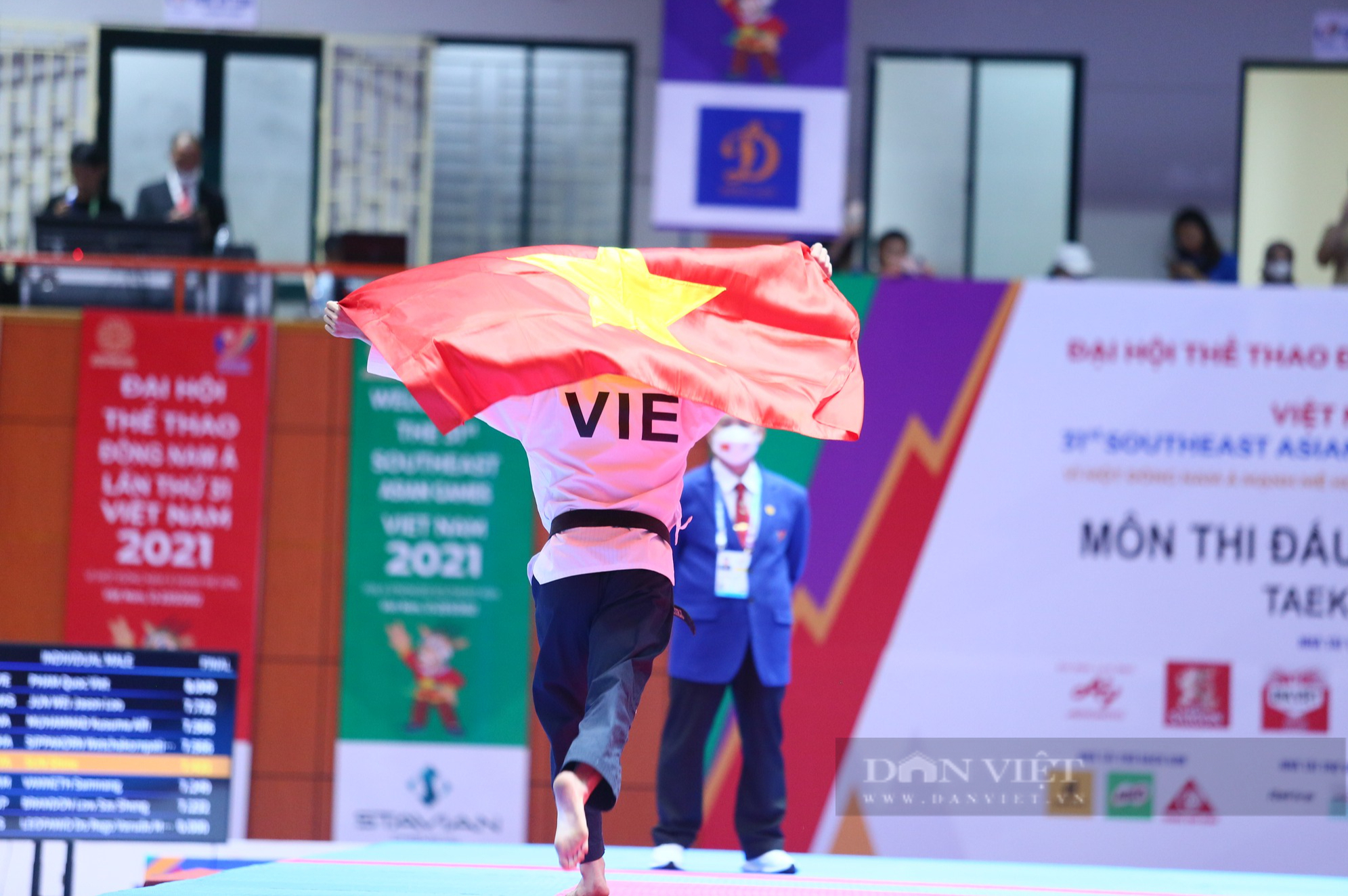 Nhà vô địch SEA Games Phạm Quốc Việt: Từ vết bỏng nặng năm 3 tuổi đến đi &quot;chân đất&quot; nhận HCV - Ảnh 2.