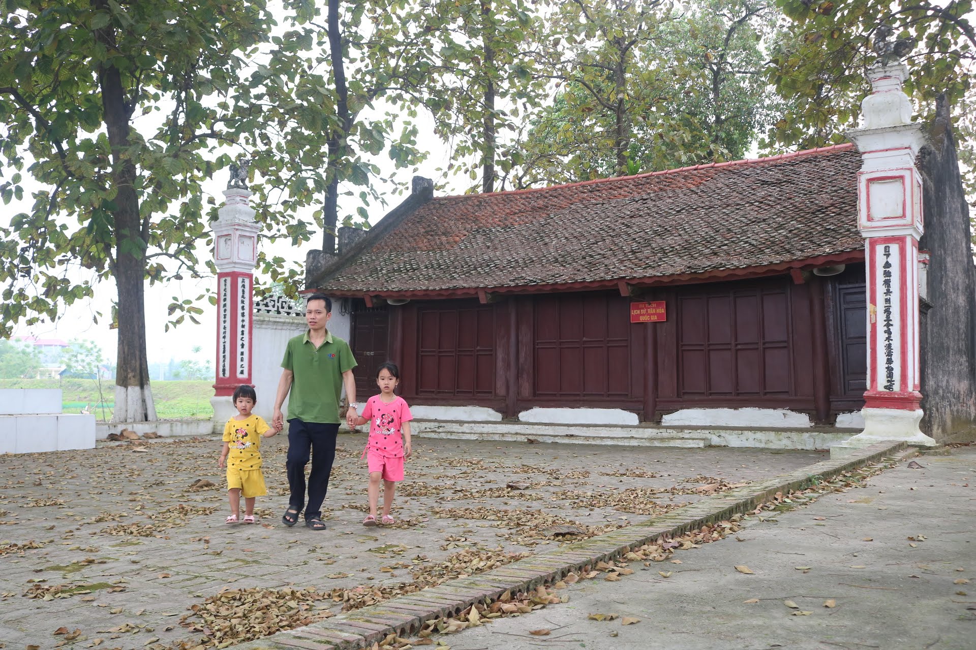 Telling the story of the village: The temple of female general Thieu Hoa echoes the echoes of the past - Photo 6.