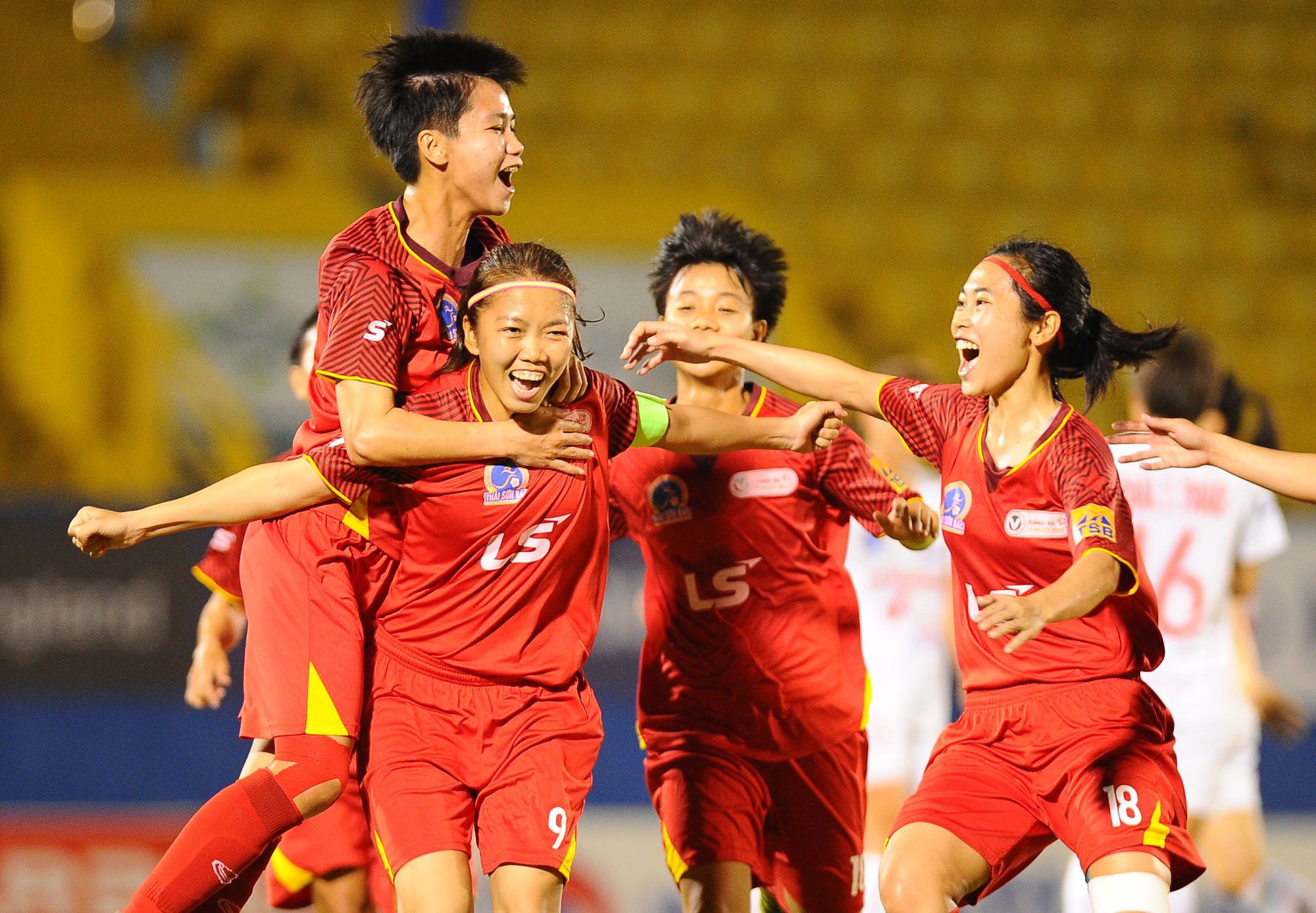 HLV Myanmar: &quot;ĐT nữ Việt Nam hưởng lợi nhờ chơi ít trận hơn&quot; - Ảnh 1.