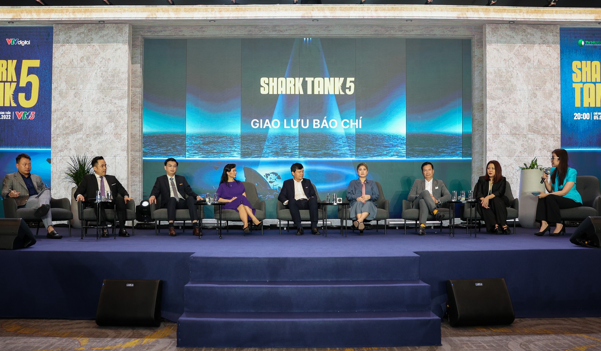 Khởi động Shark Tank mùa 5: Khi Shark Bình làm “thầy giáo khởi nghiệp” - Ảnh 1.