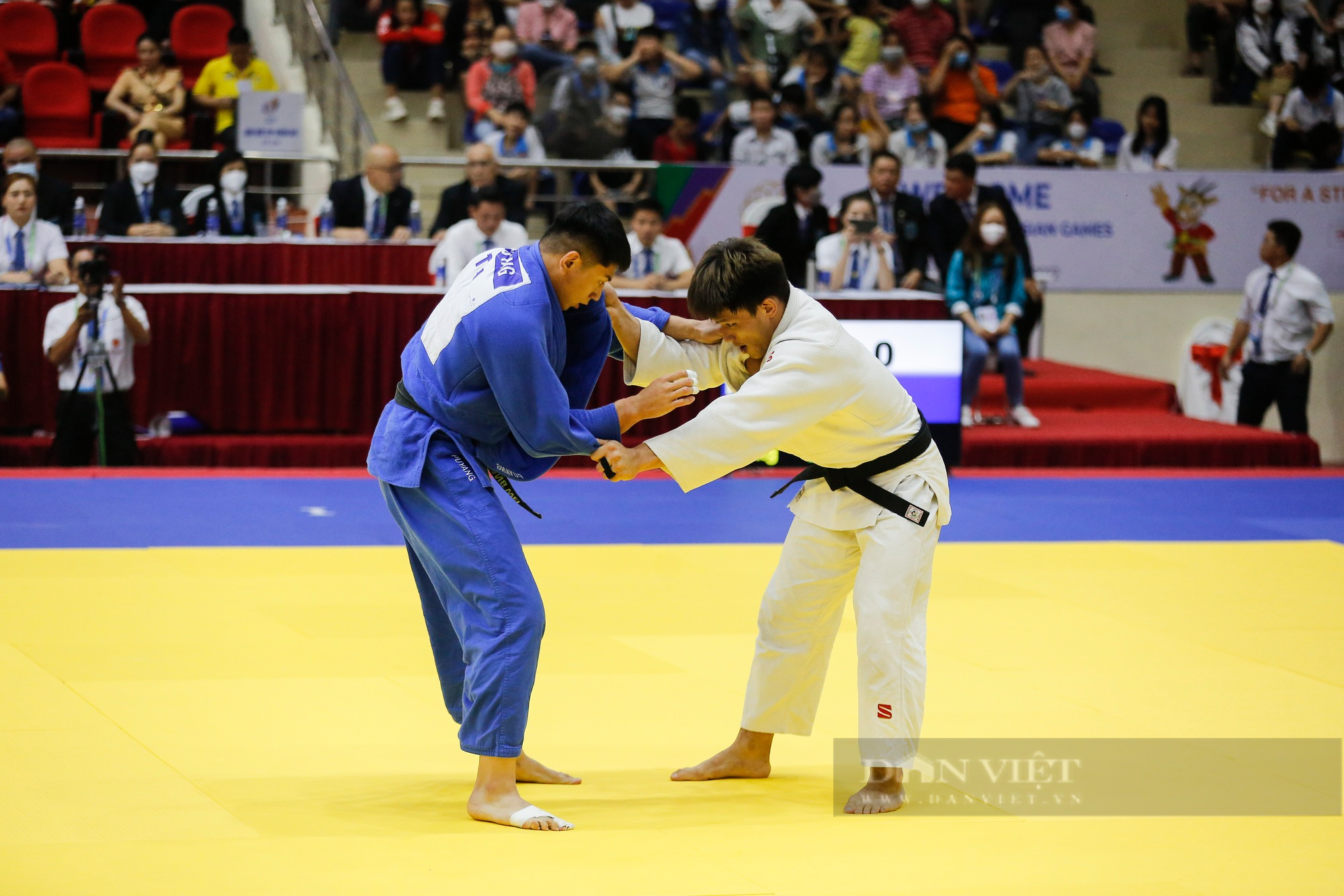 Hành trình giành &quot;vàng&quot; của Võ sĩ Judo Lê Anh Tài, người khiến nhà thi đấu &quot;dậy sóng&quot;  - Ảnh 3.