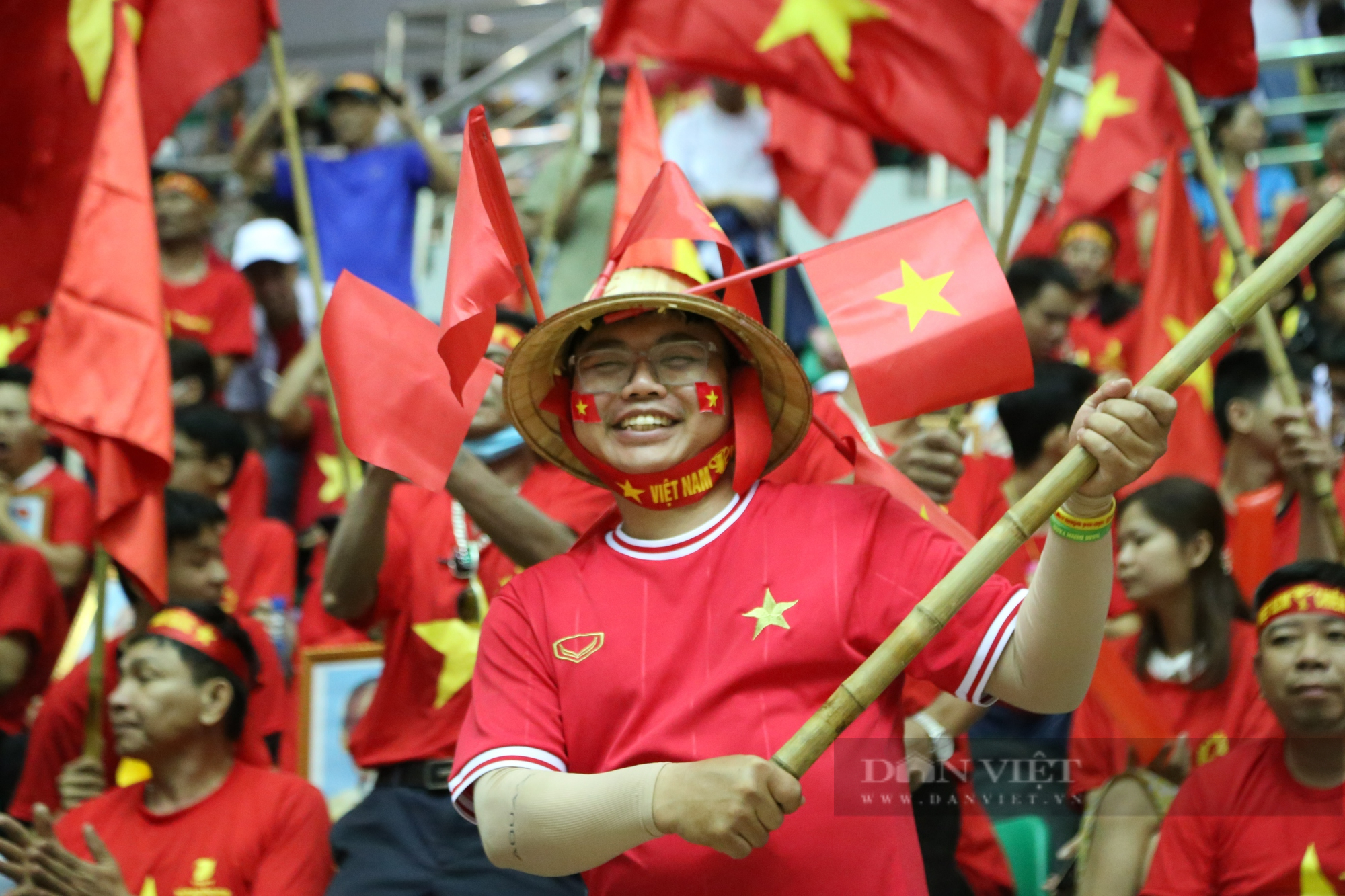 CĐV Hà Nam mong ĐT futsal nữ Việt Nam giành vàng tại SEA Games 31 trong trận quyết định với Thái Lan - Ảnh 4.