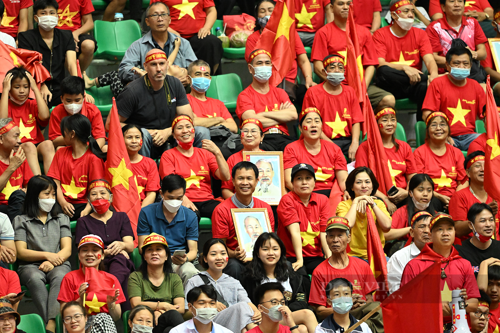 CĐV Hà Nam mong ĐT futsal nữ Việt Nam giành vàng tại SEA Games 31 trong trận quyết định với Thái Lan - Ảnh 5.