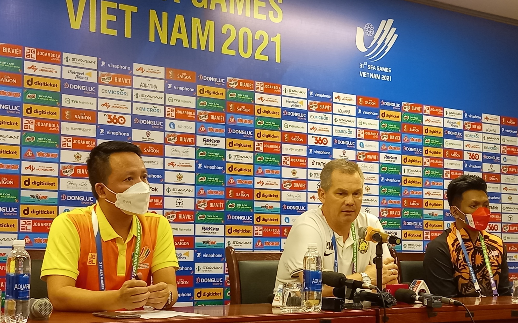 Thua đau U23 Việt Nam, HLV Maloney ca ngợi U23 Malaysia - Ảnh 1.