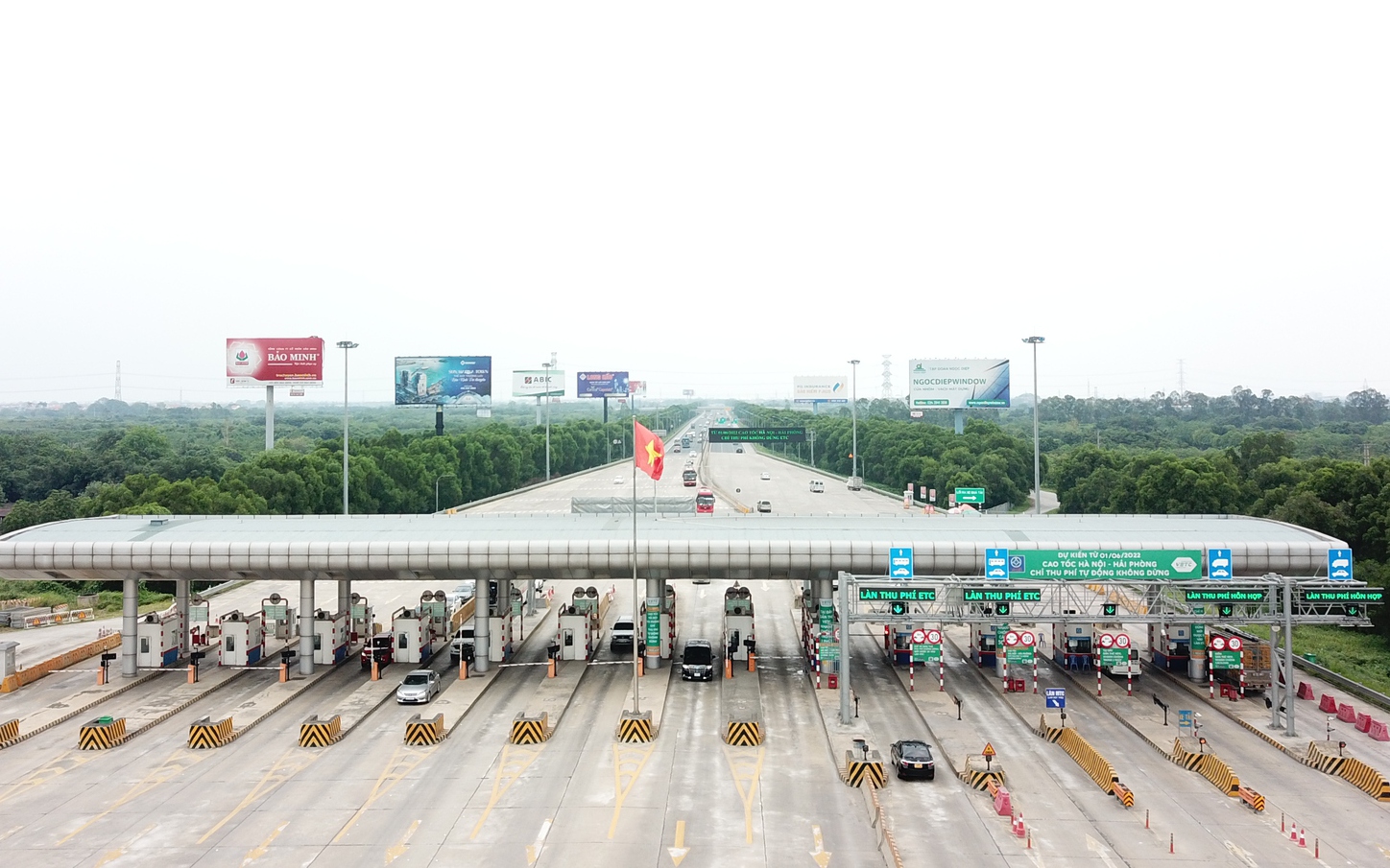 Toàn cảnh cao tốc Hà Nội - Hải Phòng sẽ xử phạt xe không dán thẻ thu phí không dừng