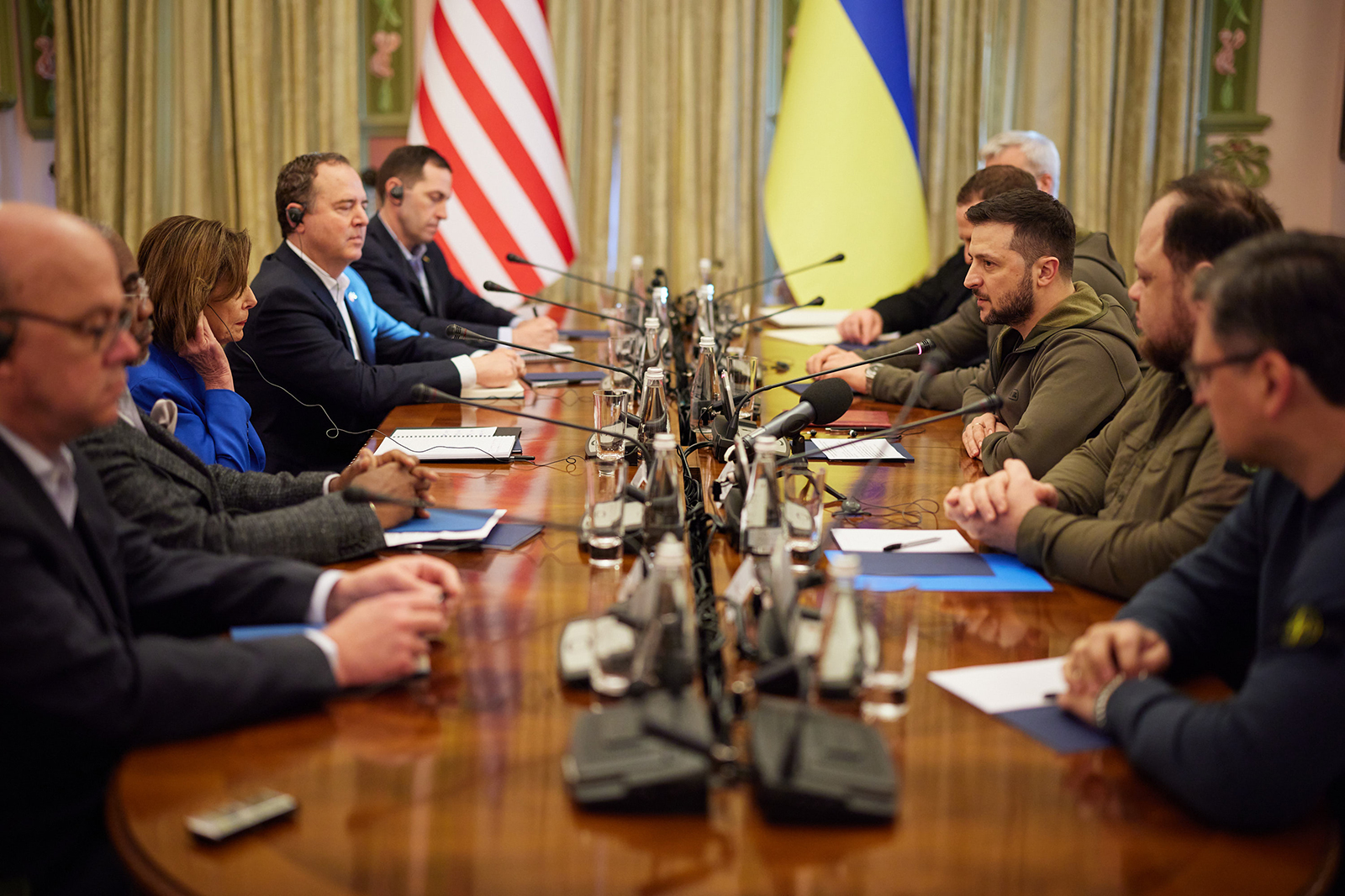 &quot;Chỉ còn là vấn đề thời gian&quot; để Tổng thống Biden thăm Ukraine - Ảnh 1.