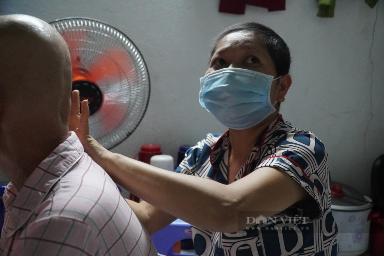 More than 20 women with breast cancer rely on each other in Saigon (Lesson 2): Encourage each other to overcome pain - Photo 2.