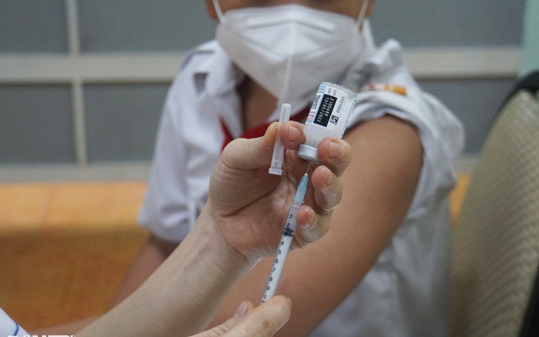 Children 5-11 years old vaccinated with Covid-19 vaccine: How to reduce fever after vaccination?