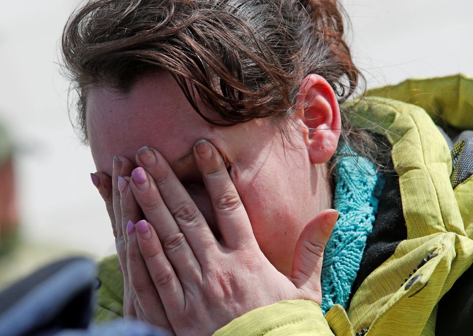 Mariupol evacuees recount 