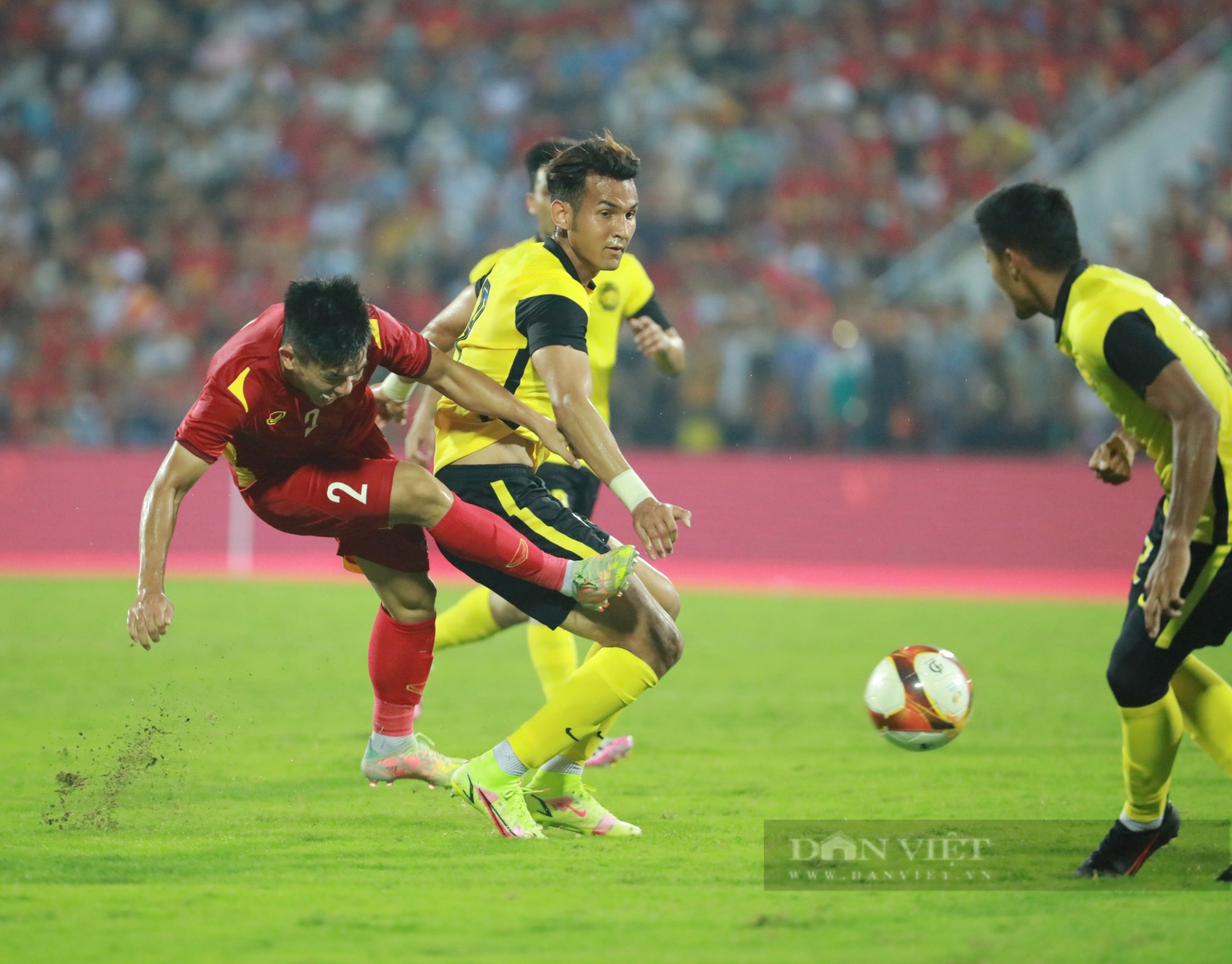 Dư âm U23 Việt Nam vs U23 Malaysia: Ít chuyên môn, nhiều cảm xúc - Ảnh 1.