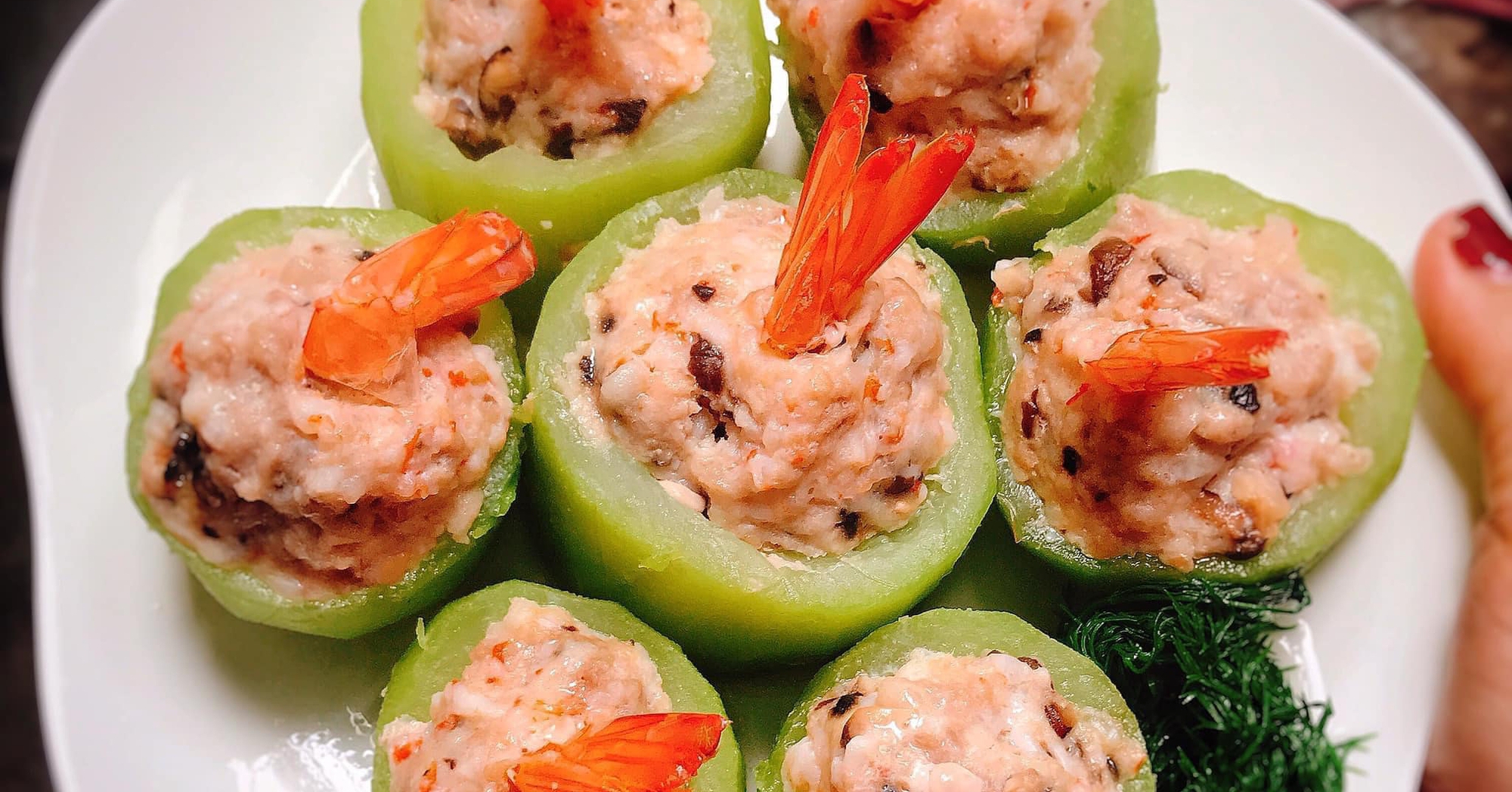 Suggest three delicious shrimp dishes for a cool summer meal