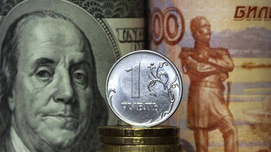 Russian ruble hits 4-year high against USD