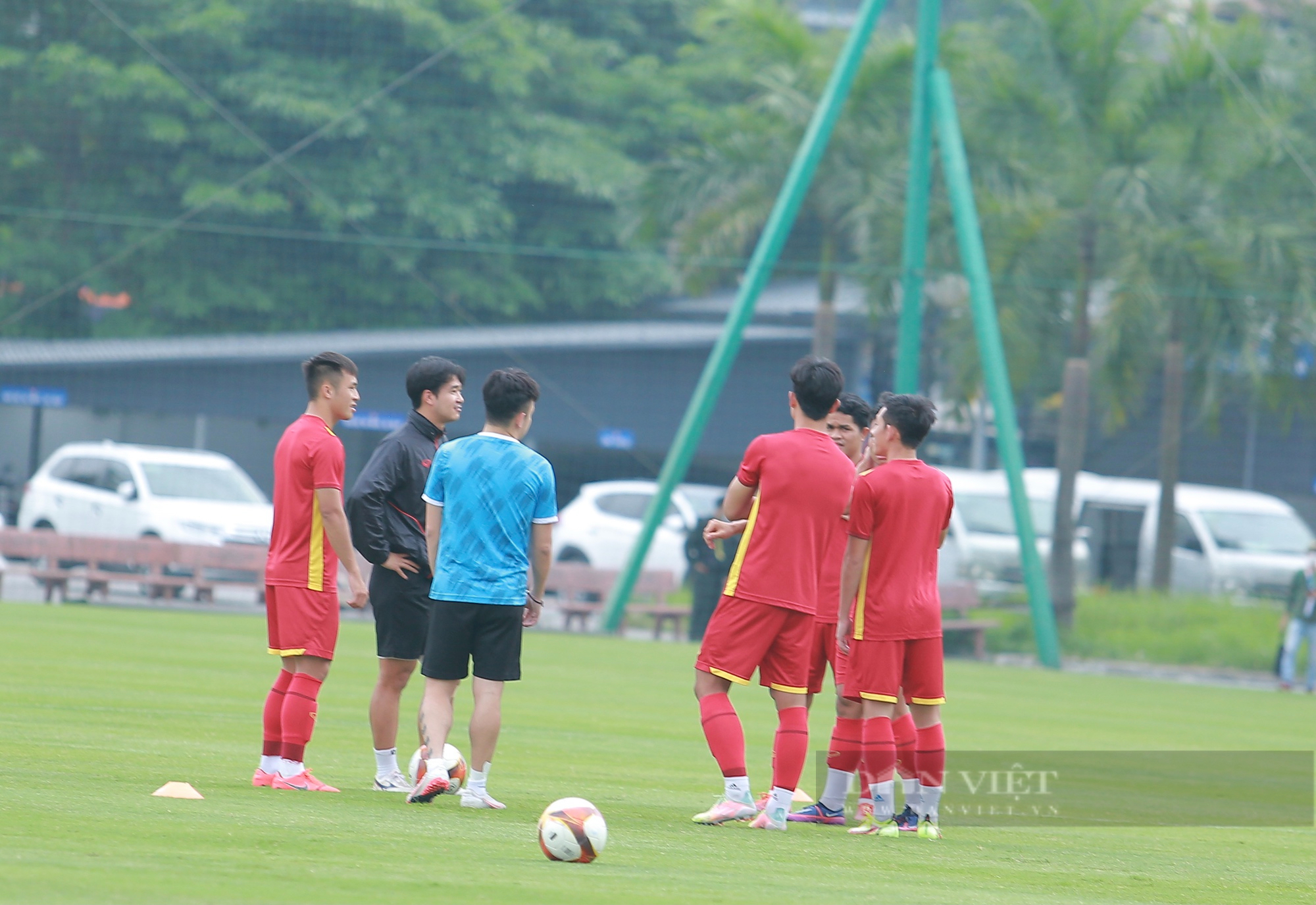 HLV Park Hang-seo không có mặt trong buổi tập của U23 Việt Nam - Ảnh 5.
