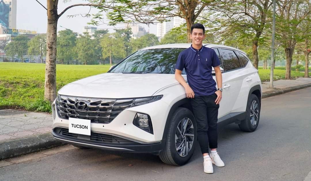 Surprised with the price of Hyundai Tucson of the new Vietnamese striker Tien Linh u23 - Photo 1.