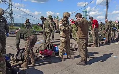Nóng Mariupol: Ông Zelensky bất ngờ tiết lộ chi tiết các chiến binh Azov đầu hàng