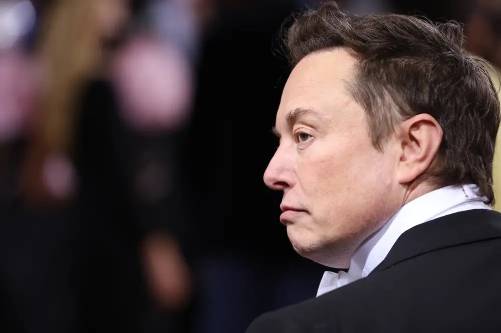 Elon Musk từng bị cáo buộc quấy rối tình dục, mua dâm? - Ảnh 2.