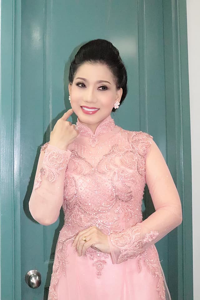 Meritorious artist Phuong Loan had a traffic accident and broke her cheekbone - Photo 1.