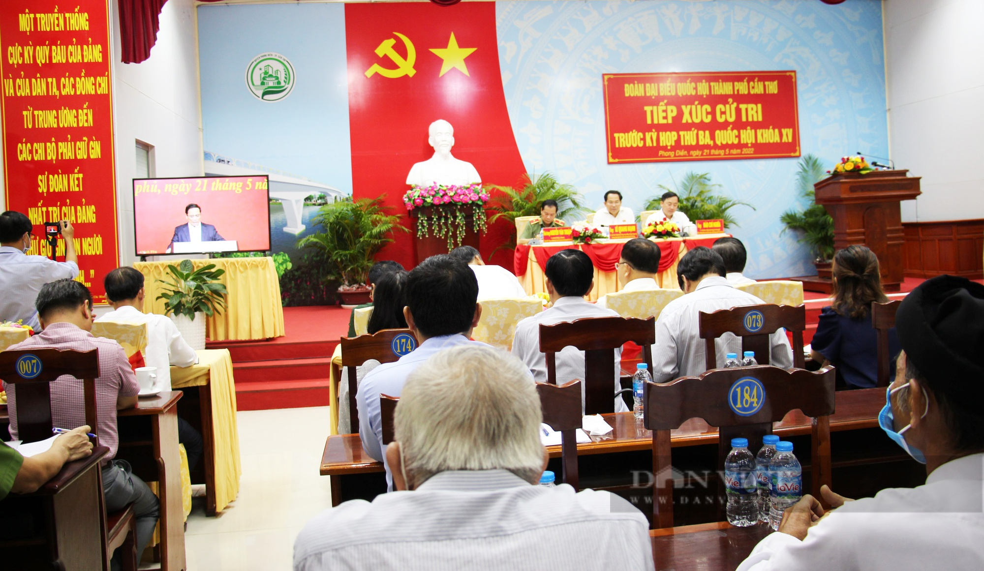 Thủ tướng Chính phủ Phạm Minh Chính tiếp xúc cử tri TP.Cần Thơ - Ảnh 2.