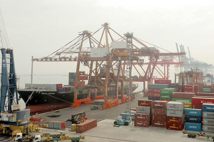 Giá cước vận chuyển container khu vực Đông Nam Á tiếp tục giảm - Ảnh 1.