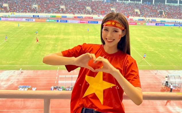 Sao Việt xúc động cảm ơn HLV Park Hang-seo, &quot;đi bão&quot; ăn mừng U23 Việt Nam 