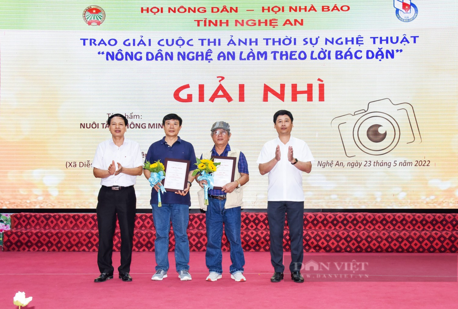 Hội Nông dân Nghệ An: Trao giải ảnh thời sự nghệ thuật &quot;Nông dân Nghệ An làm theo lời Bác dặn&quot; - Ảnh 3.