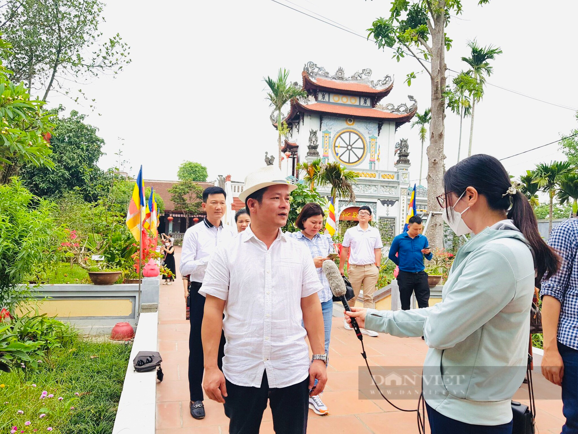 Về Hưng Yên khám phá ngôi cổ tự và chiêm bái pho tượng Bồ tát Quan Âm từng nhiều lần bị đánh cắp - Ảnh 4.