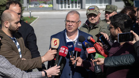 The mayor of the city where the largest nuclear power plant in Europe is controlled by Russia was injured in the explosion - Photo 1.