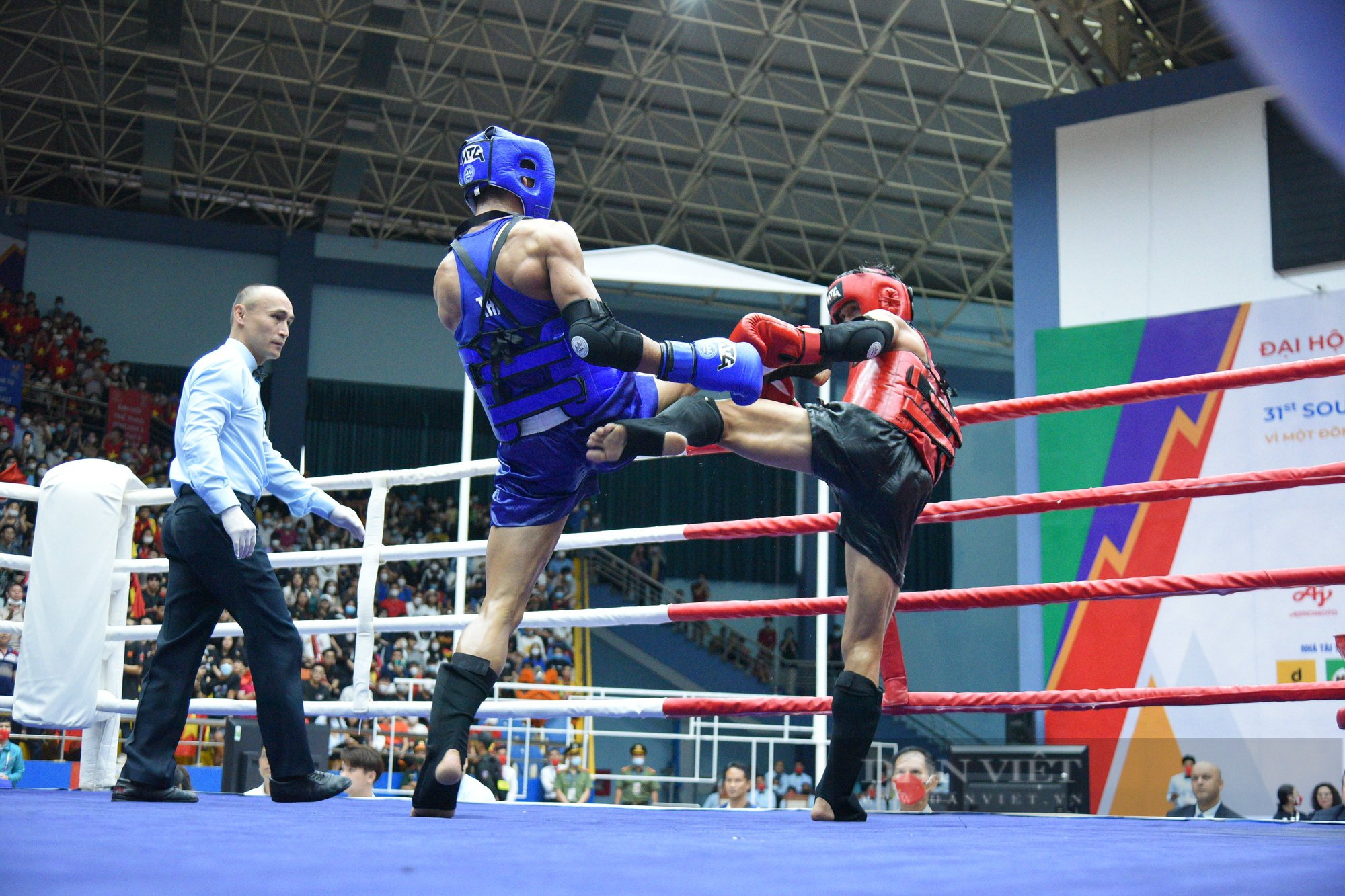 Xem lại khoảnh khắc trong trận đấu lịch sử tranh HCV SEA Games 31 của Nguyễn Trần Duy Nhất - Ảnh 4.