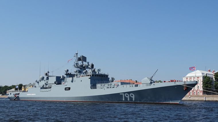 Russia sent the brand new Admiral Makarov frigate to the Black Sea, increasing troops in southeastern Ukraine - Photo 1.