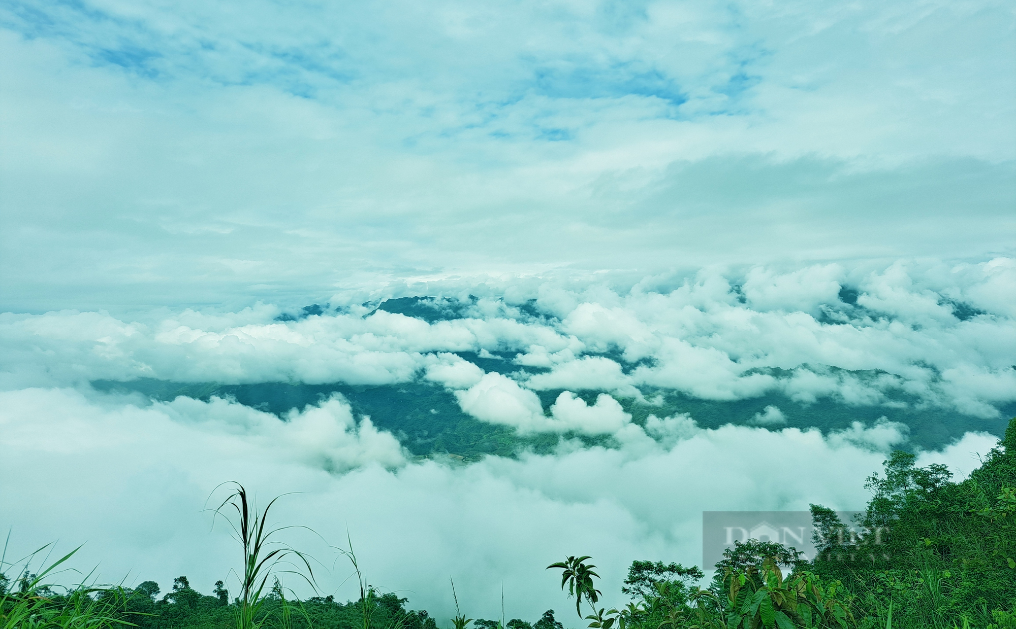 Watching clouds on the top of Cang - Photo 7.