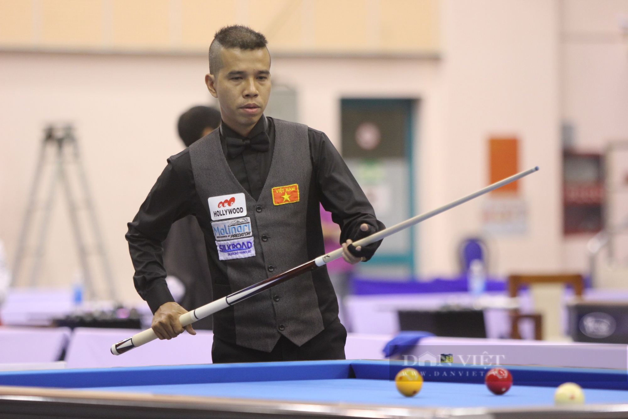 Having just won the 31st SEA Games gold medal, Tran Quyet Chien immediately competed for the 3rd World Cup Billiards Carom - Photo 3.