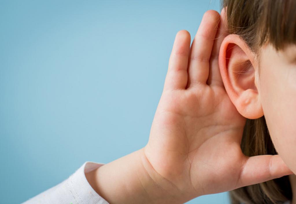 Signs of poor hearing to detect from the time the child is 2-3 months old - Photo 1.