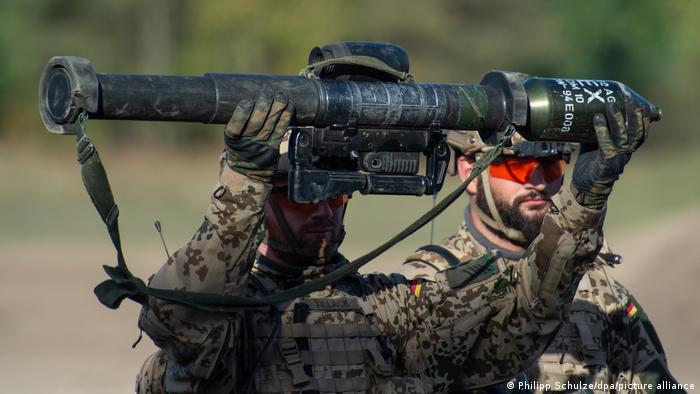 Nóng chiến sự: 20 quốc gia công bố hỗ trợ quân sự mới cho Ukraine  - Ảnh 1.