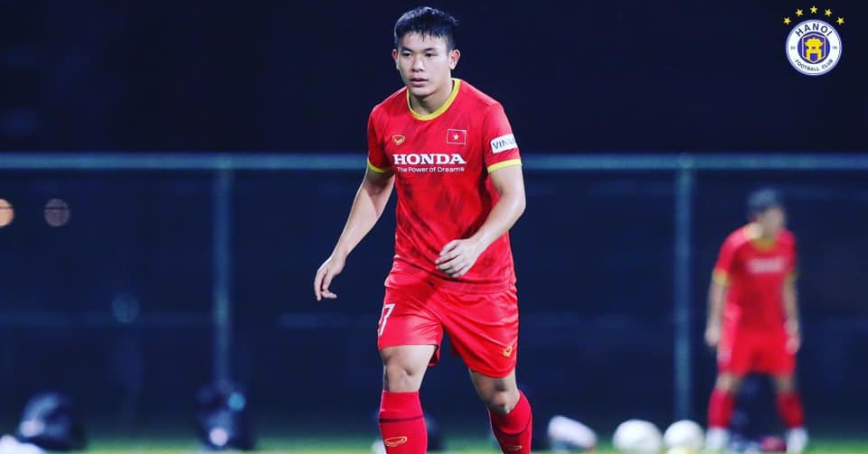 After surgery, how long does it take for Le Van Xuan to return to the field?