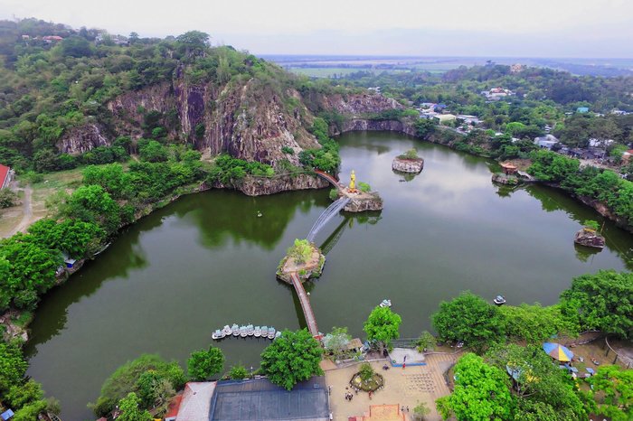 Núi Sập - địa điểm check in hấp dẫn ở An Giang - Ảnh 2.