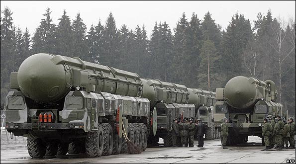 Russia announces that it will soon have 50 more advanced nuclear missiles with a warning: Talk politely to us!  - Photo 1.