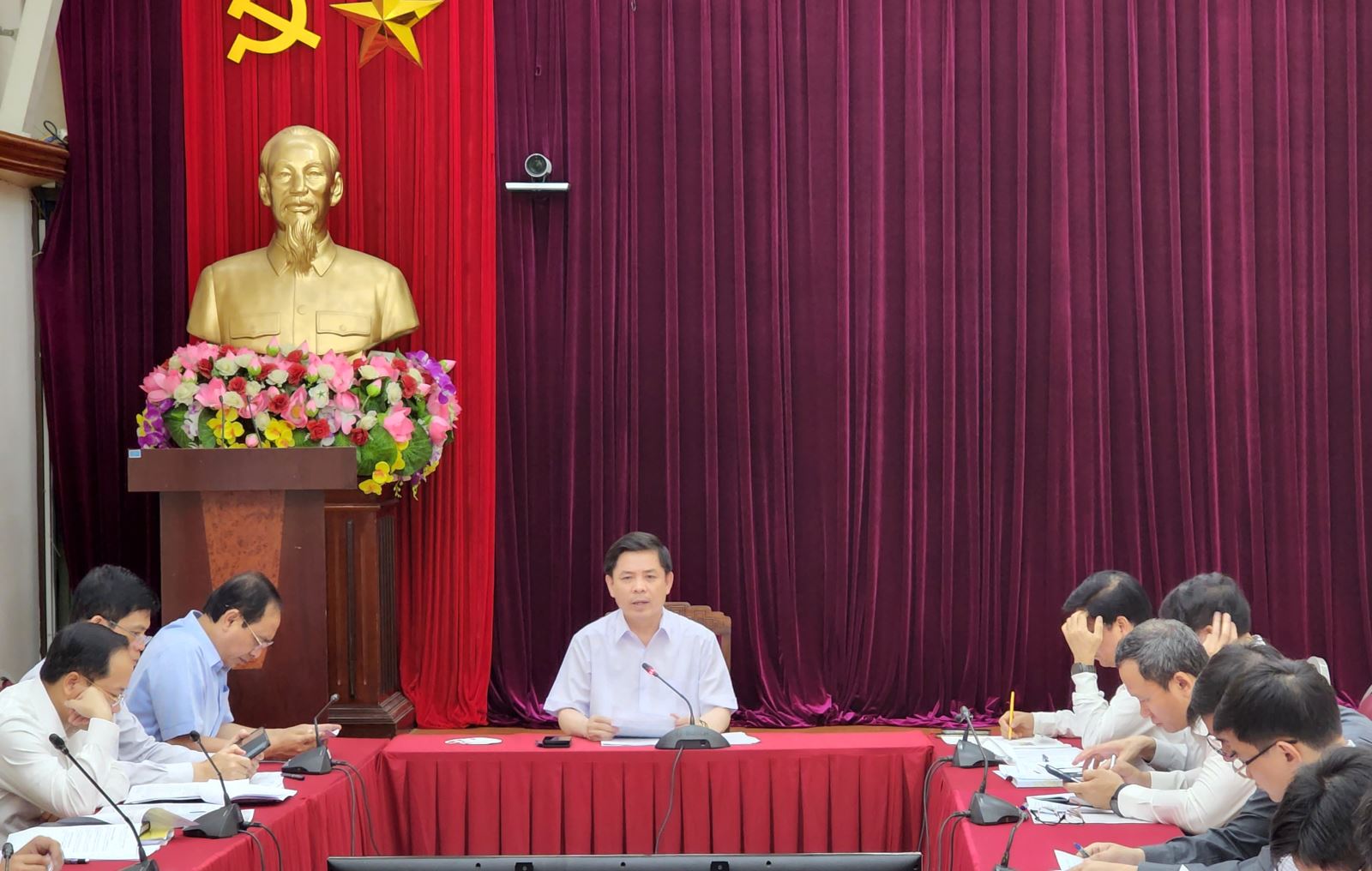 Bộ trưởng Nguyễn Văn Thể phê bình nhiều Ban QLDA giải ngân chậm - Ảnh 1.