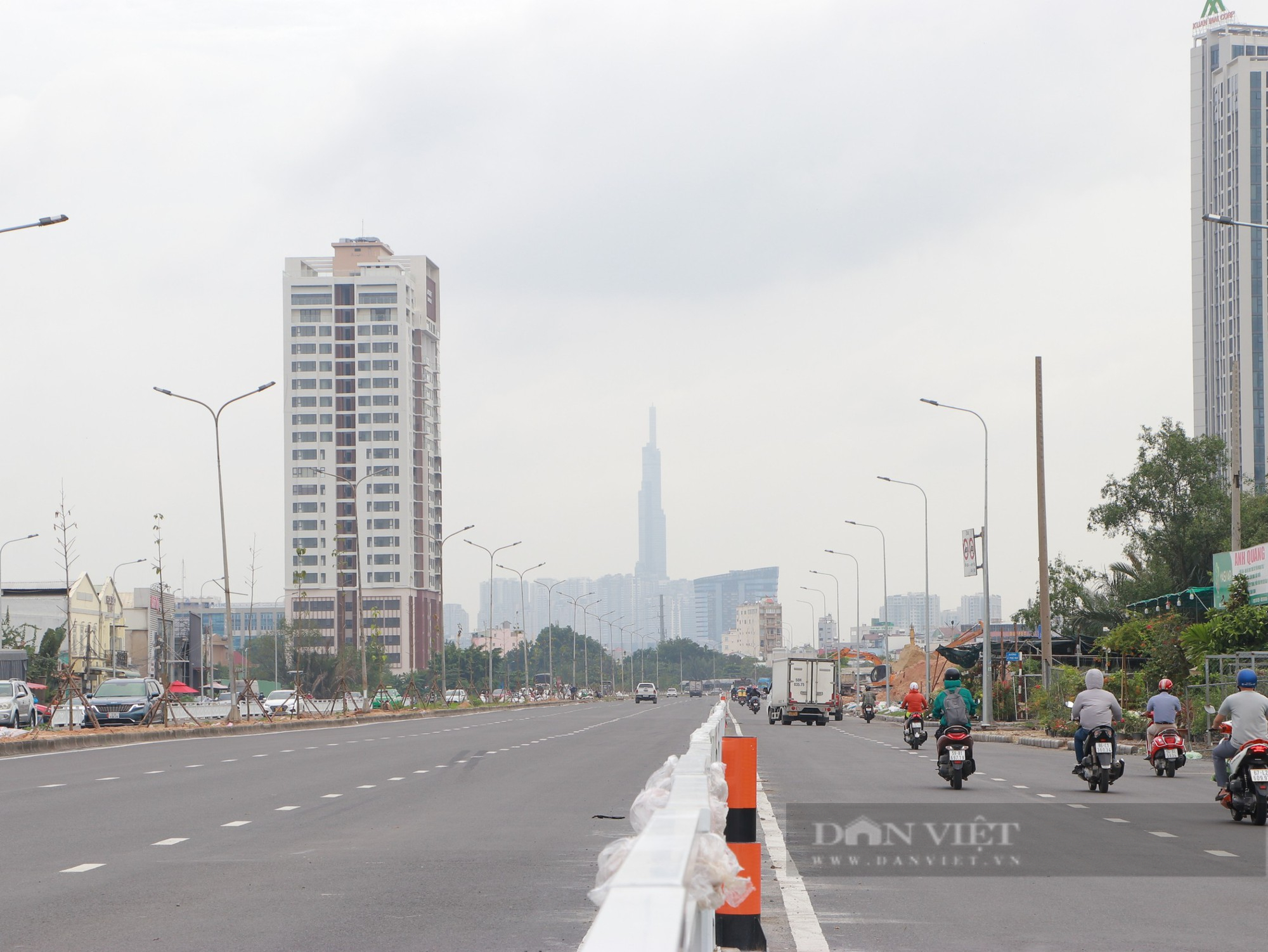 Đại lộ Nguyễn Văn Linh nâng cấp lên 10 làn xe, giảm ùn tắc tuyến giao thông “huyết mạch” phía nam TP.HCM - Ảnh 4.