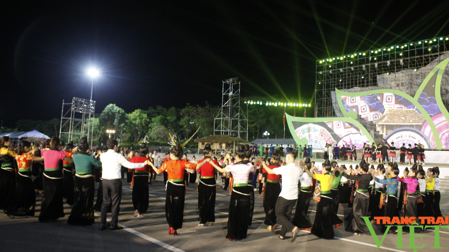 Gần 2.000 diễn viên sẽ tham gia biểu diễn tại lễ khai mạc Festival trái cây và sản phẩm OCOP Việt Nam năm 2022 - Ảnh 4.