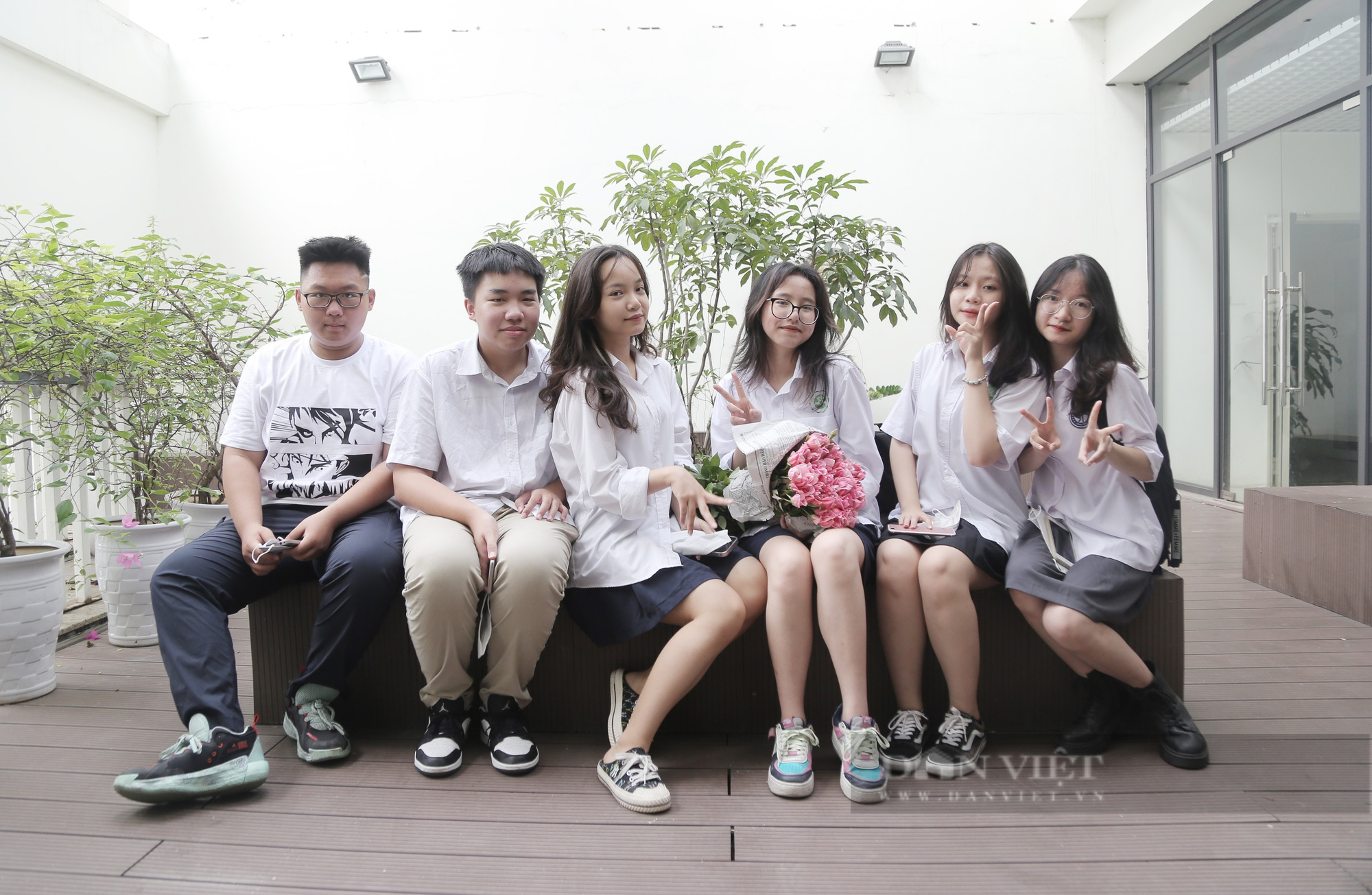 Ngày học cuối cùng đầy ắp kỷ niệm, học sinh Hà Nội chính thức nghỉ hè - Ảnh 5.